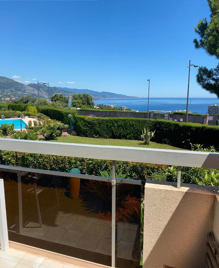 Superbe 2P Vue Mer, Ensoleille, Piscine Roquebrune-Cap-Martin Exterior photo