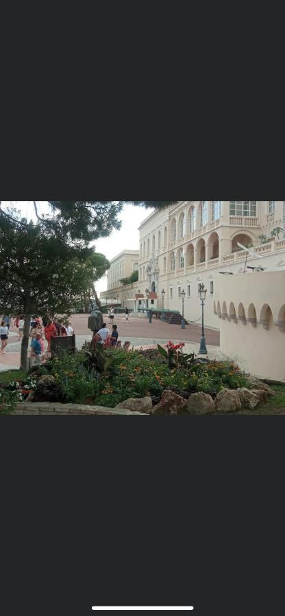 Superbe 2P Vue Mer, Ensoleille, Piscine Roquebrune-Cap-Martin Exterior photo